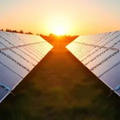 Jak połączyć panele szeregowo czy równolegle, by uniknąć strat energii?