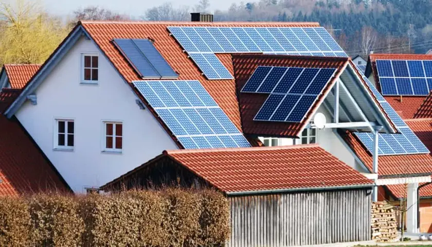 Ile paneli potrzebujesz do instalacji 3 kW? Oblicz to łatwo!